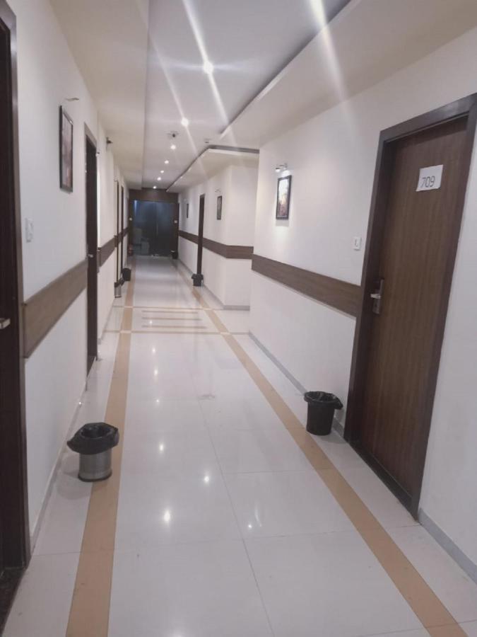 Hotel Bkc Garden - Near Us Embassy Bkc ムンバイ エクステリア 写真