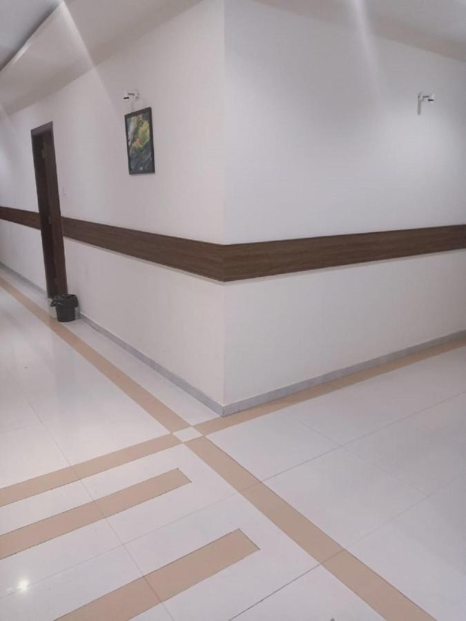 Hotel Bkc Garden - Near Us Embassy Bkc ムンバイ エクステリア 写真