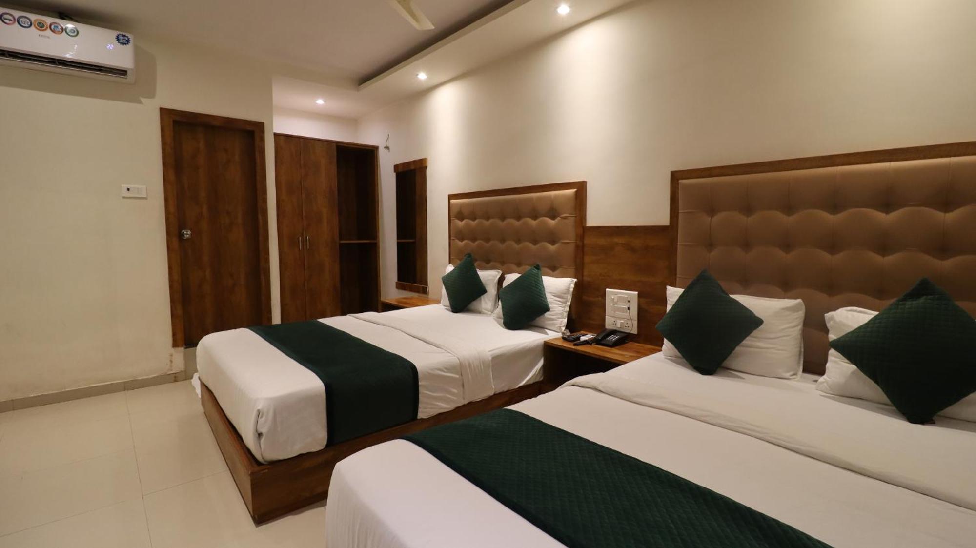 Hotel Bkc Garden - Near Us Embassy Bkc ムンバイ エクステリア 写真